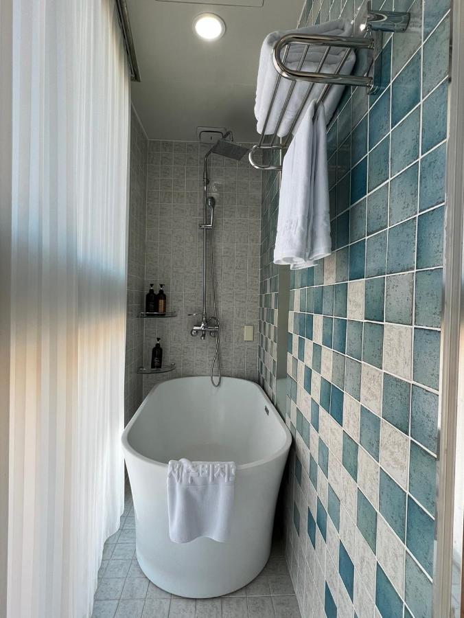 Hamdeok Beach Stay Jeju Exterior photo