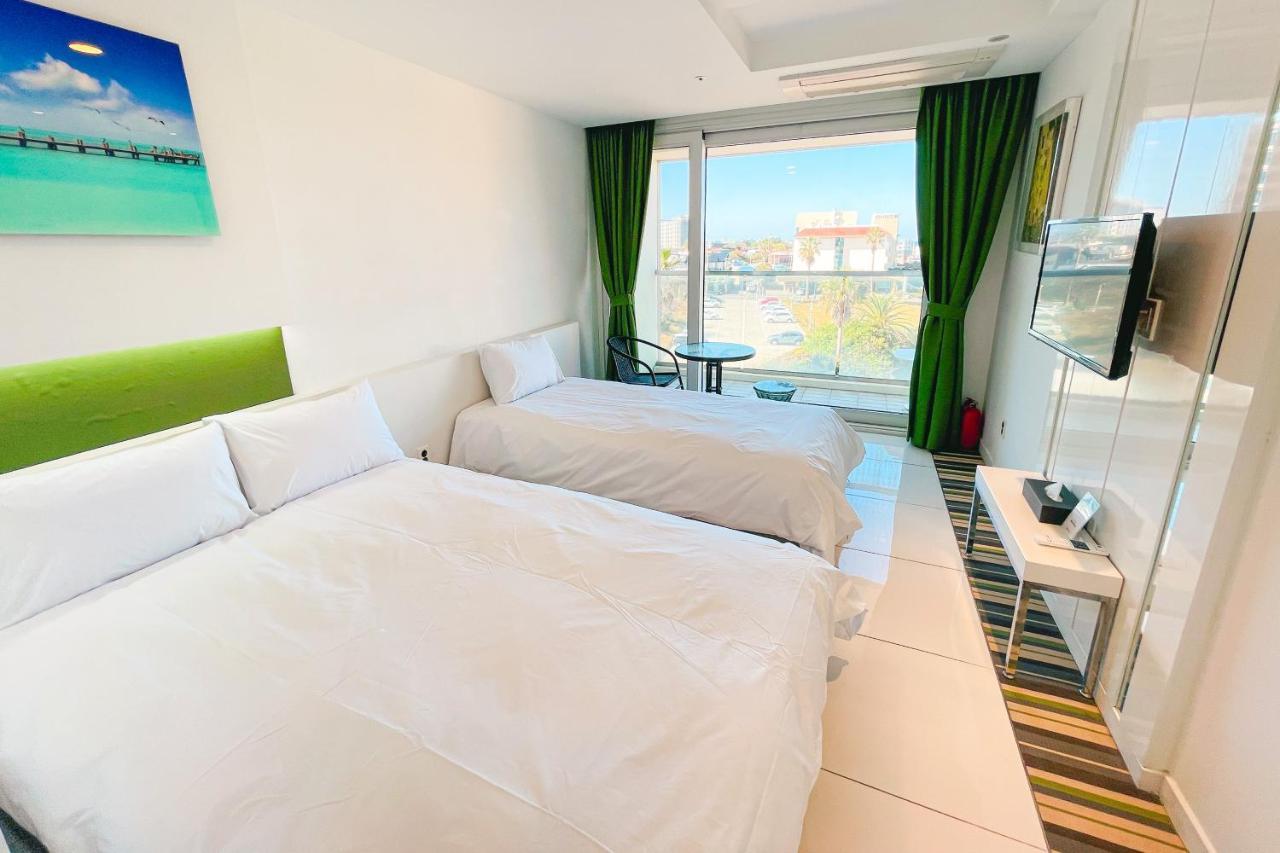 Hamdeok Beach Stay Jeju Exterior photo