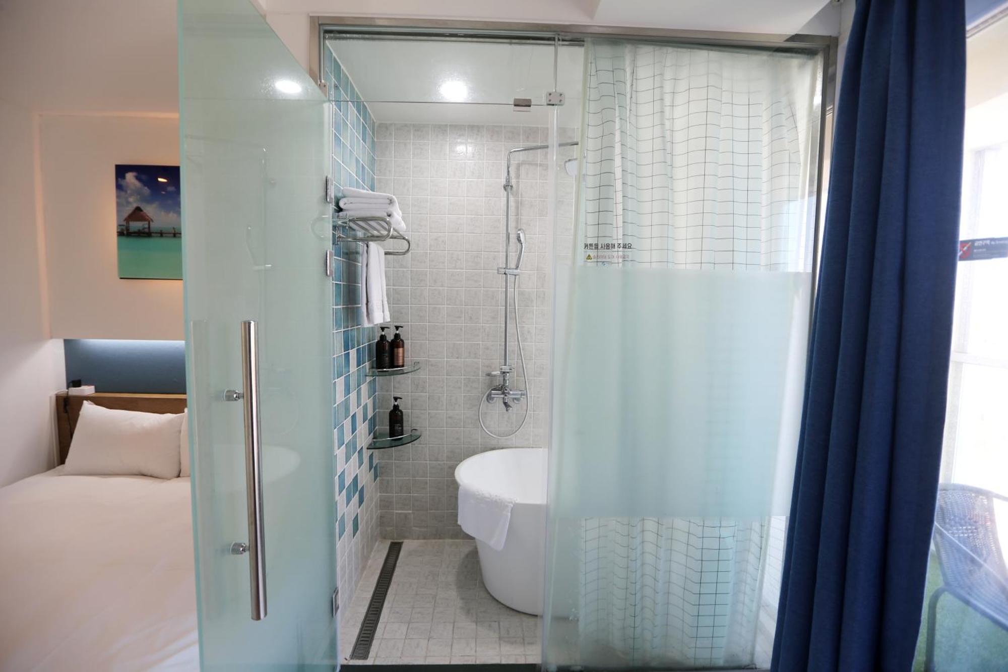 Hamdeok Beach Stay Jeju Exterior photo
