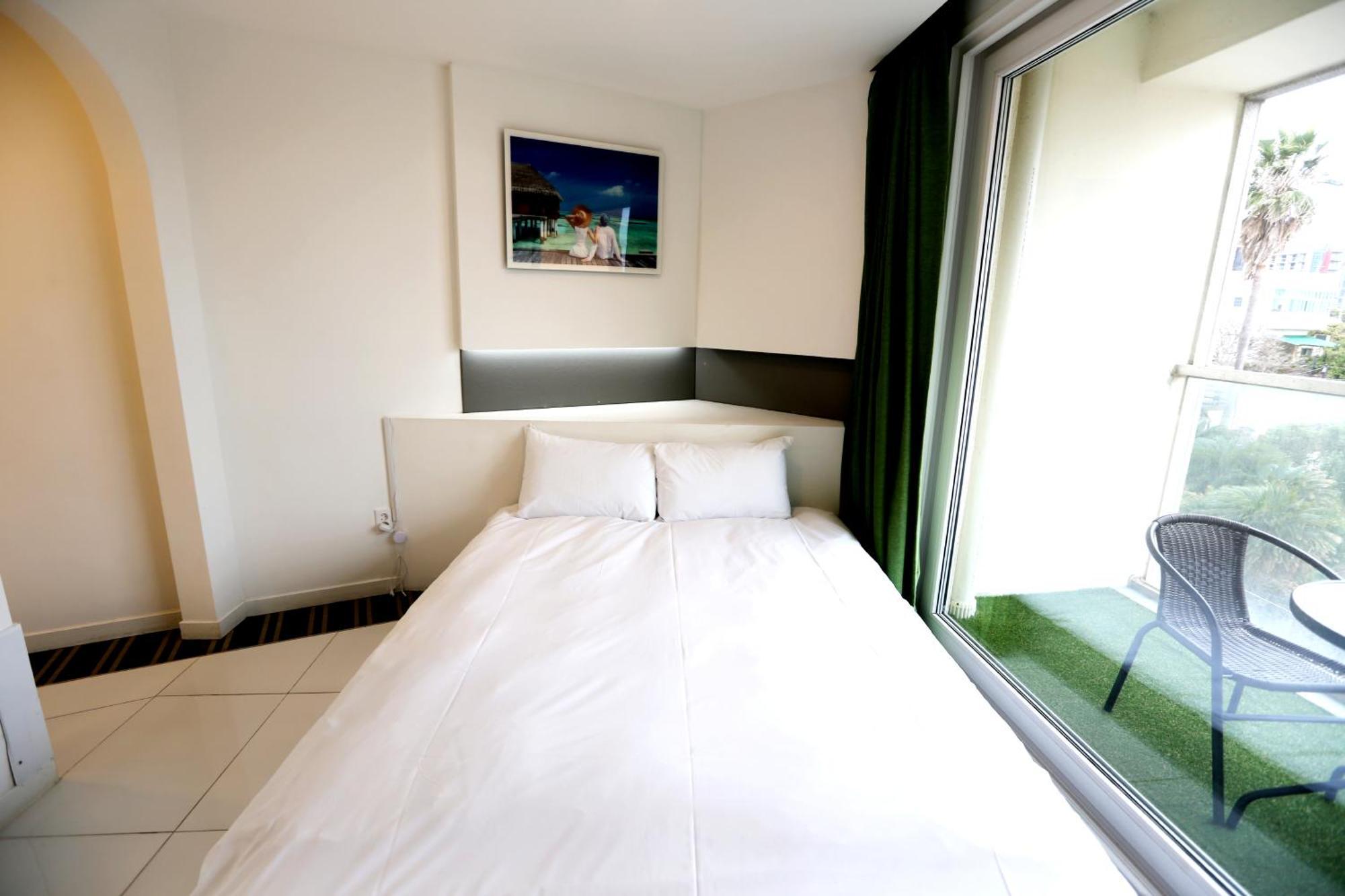 Hamdeok Beach Stay Jeju Exterior photo