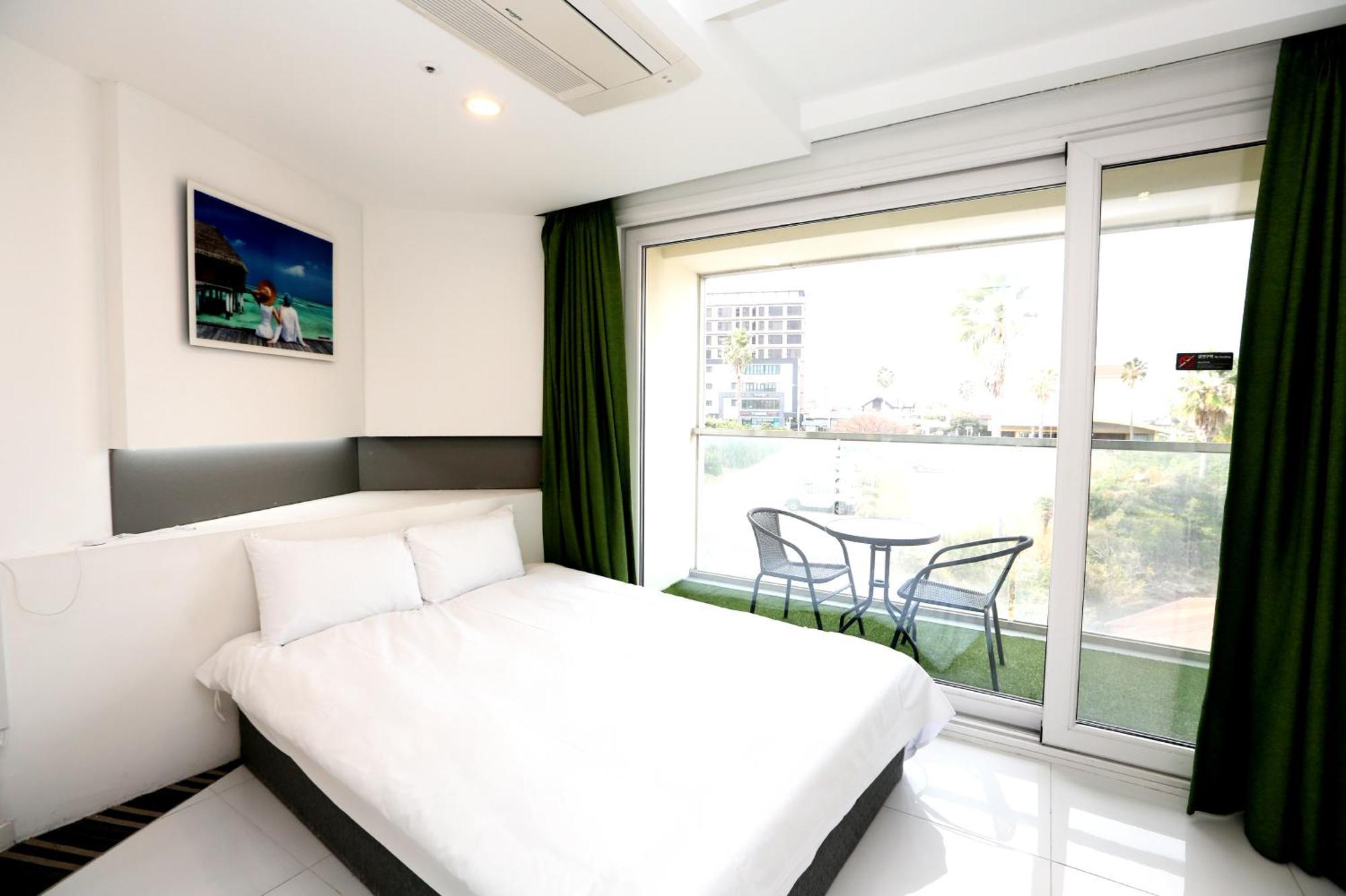 Hamdeok Beach Stay Jeju Exterior photo