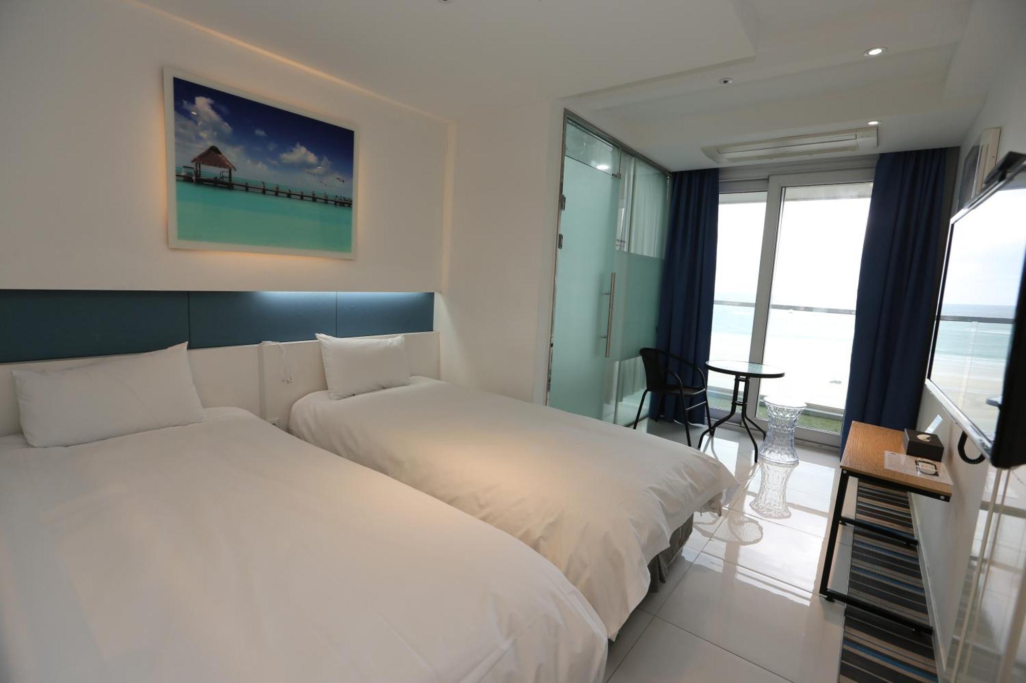 Hamdeok Beach Stay Jeju Exterior photo